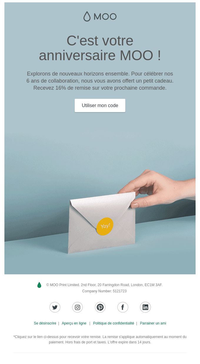 Tiens, une banderole aérienne ! Eh oui, c'est votre anniversaire MOO !